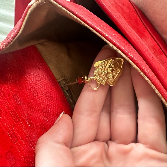 GUCCI Vintage Red Monogram Crossbody Bag with original Box and Dustbag - Picture 12 of 15